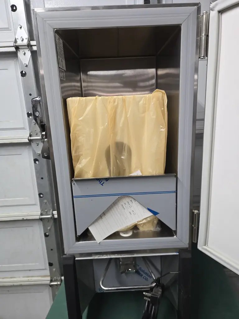 SILVER KING MILK DISPENSER