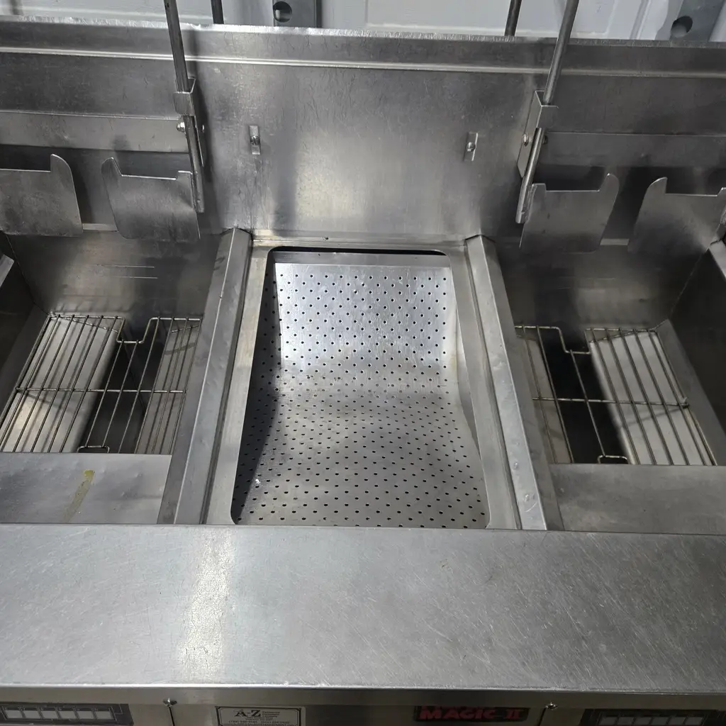 FRYMASTER 4 BASKET FRYER