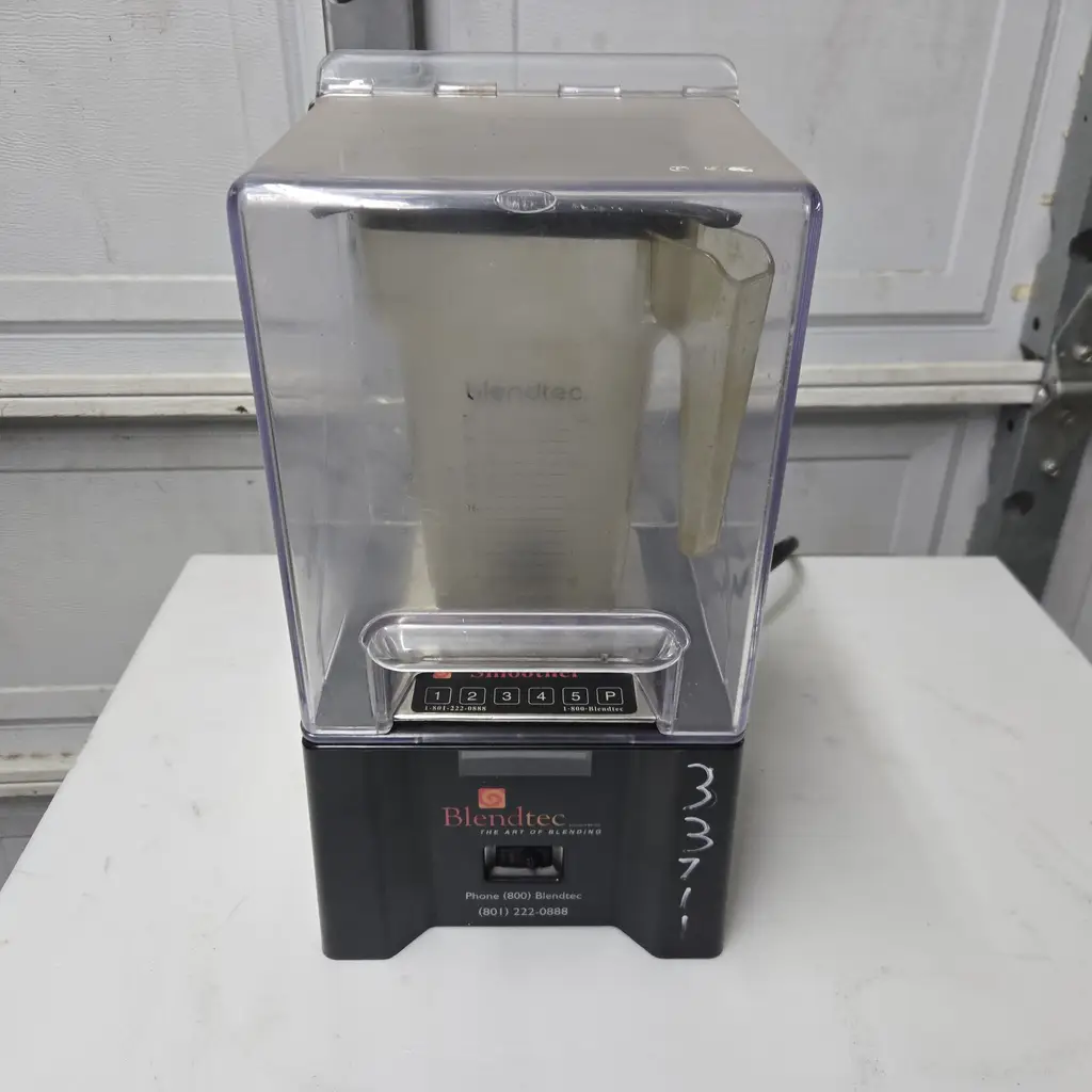 BLENDTEC BLENDER