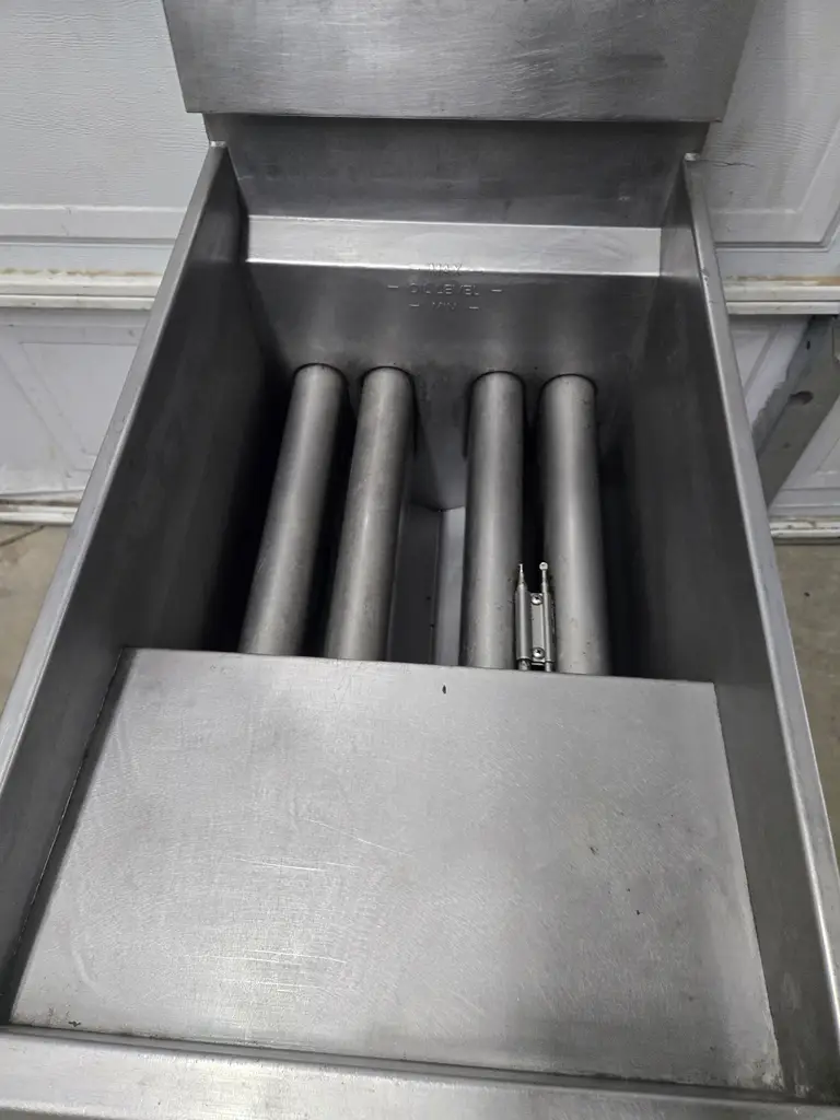 PITCO 2 BASKET FRYER