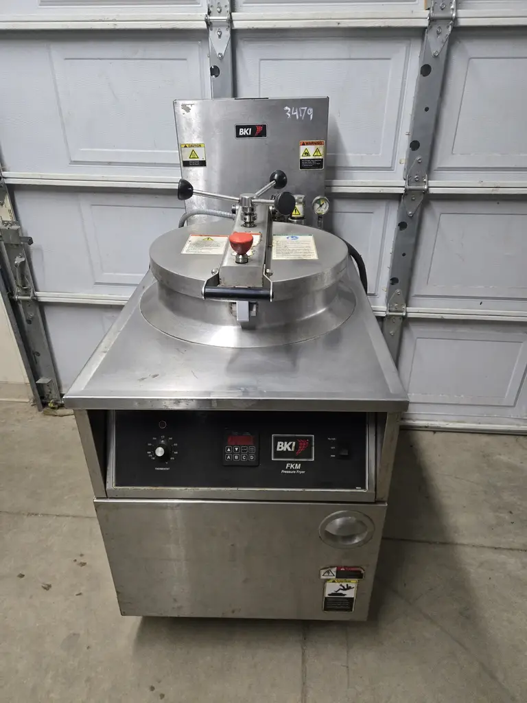 BKI 75LB PRESSURE FRYER