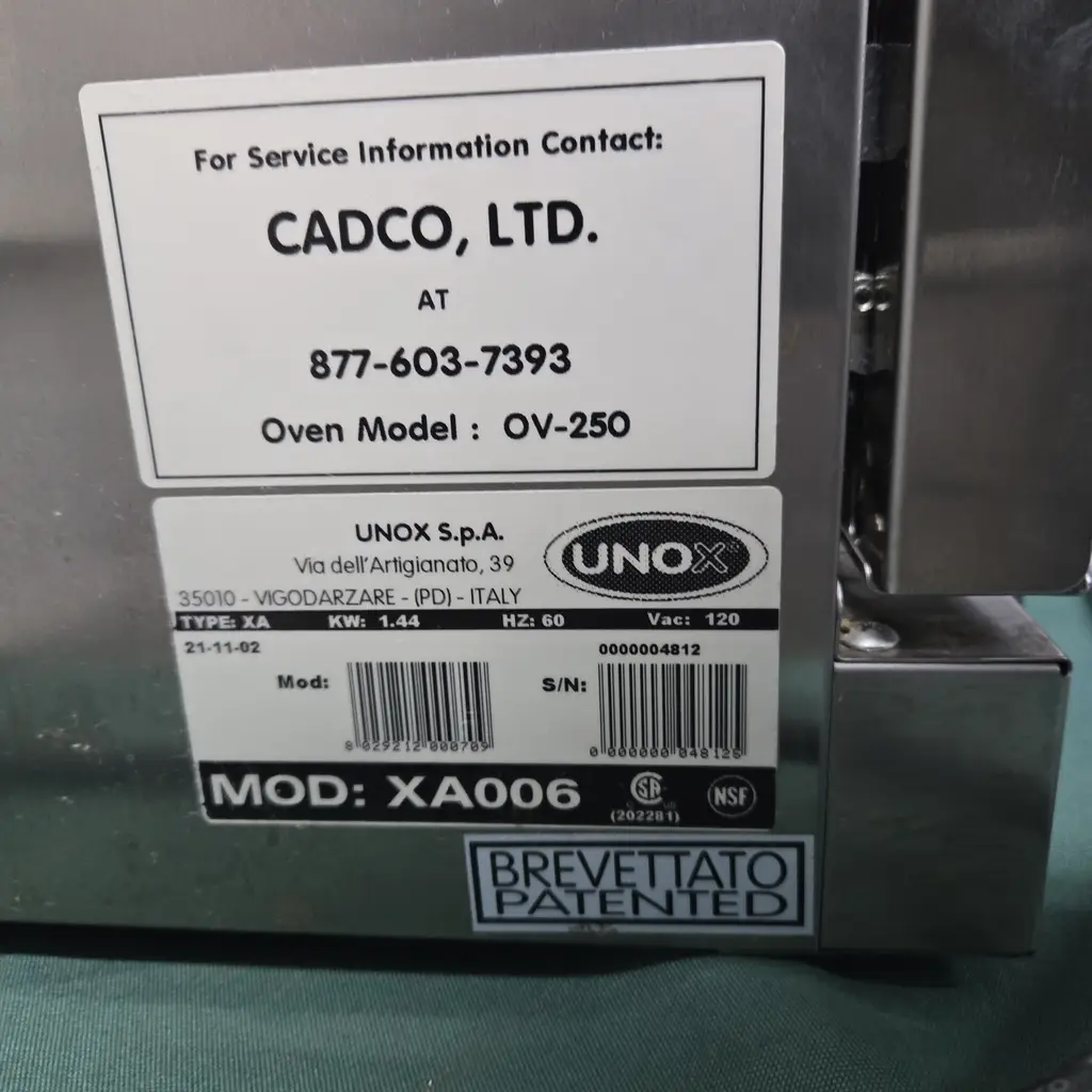 CADCO HALF SIZE CT OVEN