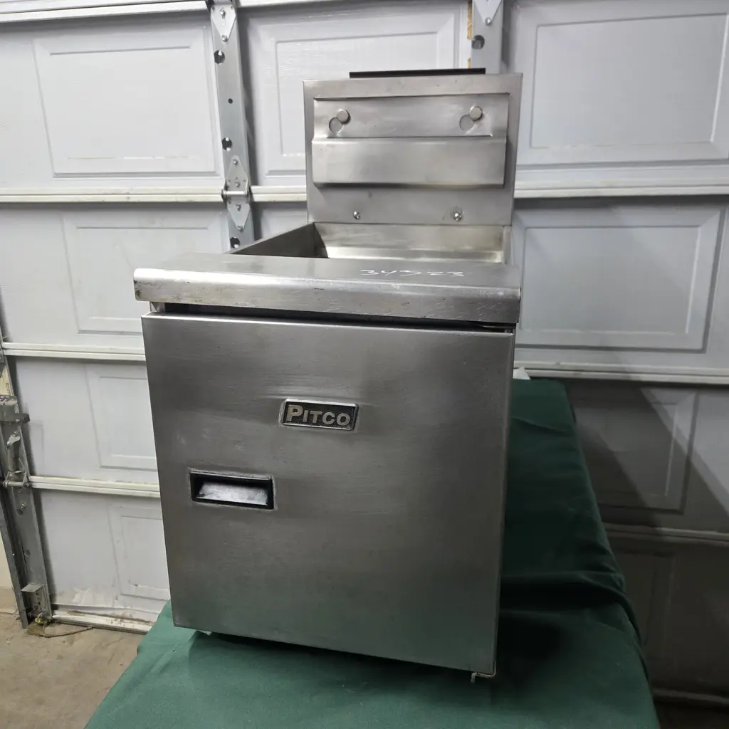 PITCO 20LB CT DEEP FRYER