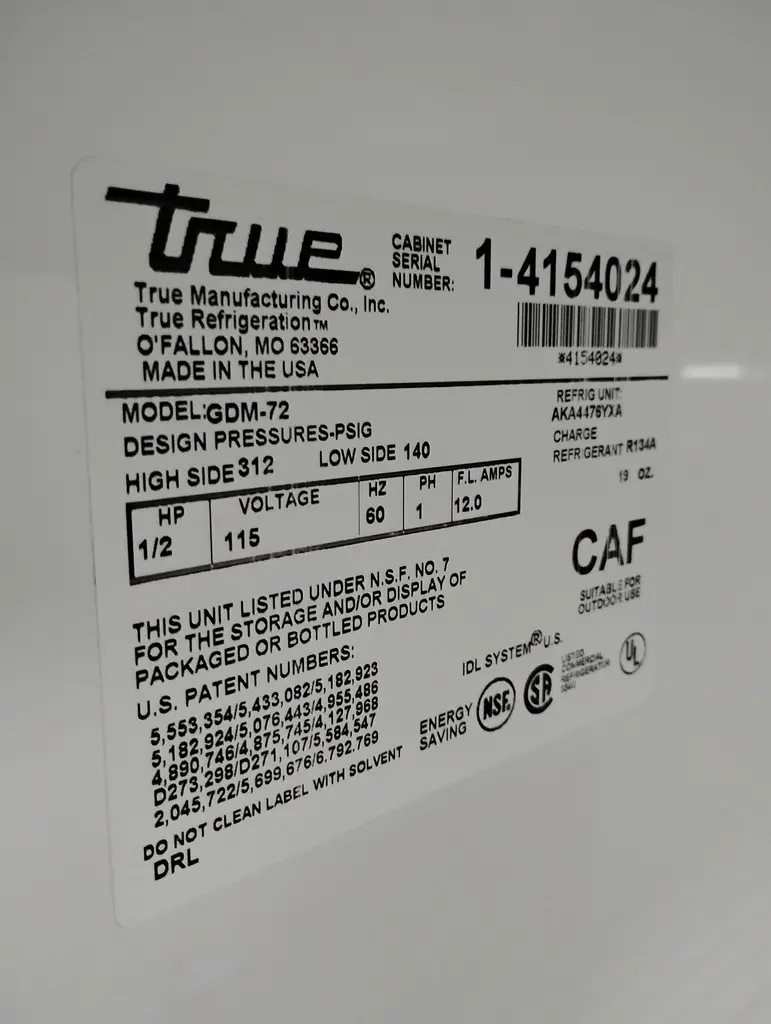 TRUE 3 GLASS DOOR COOLER